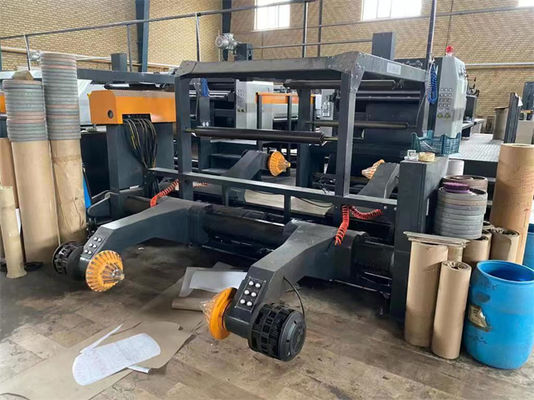 Максимальный диаметр 1400 мм Jumbo Kraft Paper Roll Cutting Machine с автоматической обрезкой