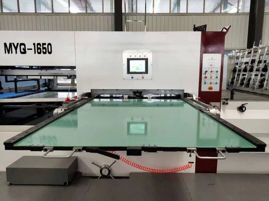 Плоская автоматическая машина для резки и крейсинга для коробки из гофрированного картона