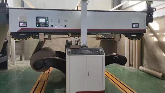 130M.MIN Дизайнерская скорость Машина для изготовления гофрированного картона с автоматическим распределителем бумажных рулонов