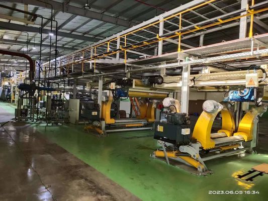 4500 KG 3/5/7 Ply Автоматическая гофрированная картонная коробка из картонной коробки Производственный завод / гофрированная линия производства